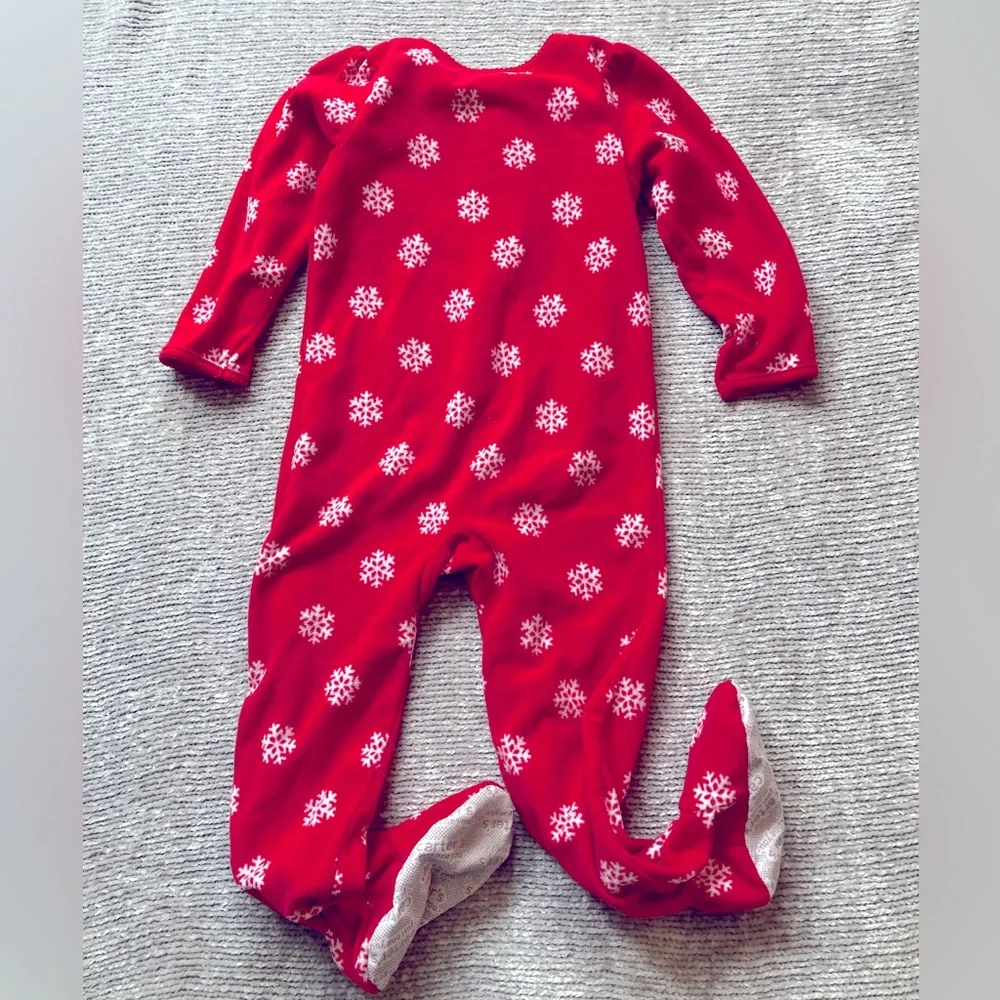 Carter’s Girls 5T‎ Reindeer Footed Fleece Pajamas Red Snowflake Holiday
